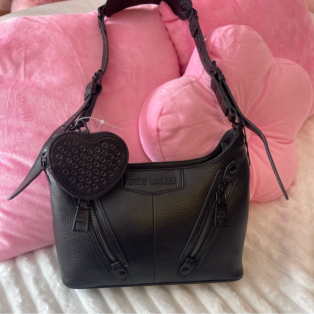 SOLD 🌸 Steve Madden Shoulder bag 🌸